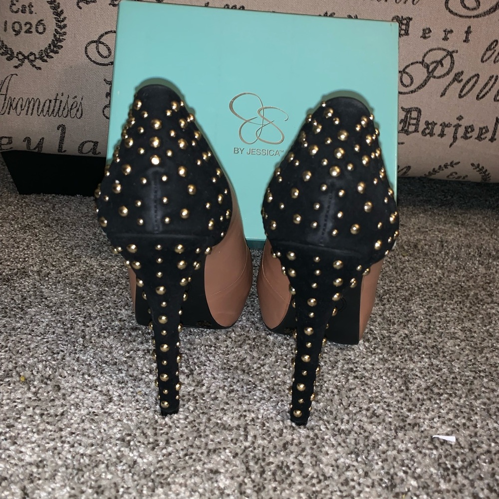Jessica Simpson Heels - Picture 3 of 4